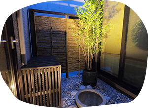 中庭　Living room