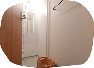 シャワールーム　2 shower rooms